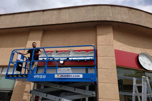 a3a37eb1-5c58-4250-a5c5-03821db5b943 a3a37eb1-5c58-4250-a5c5-03821db5b943